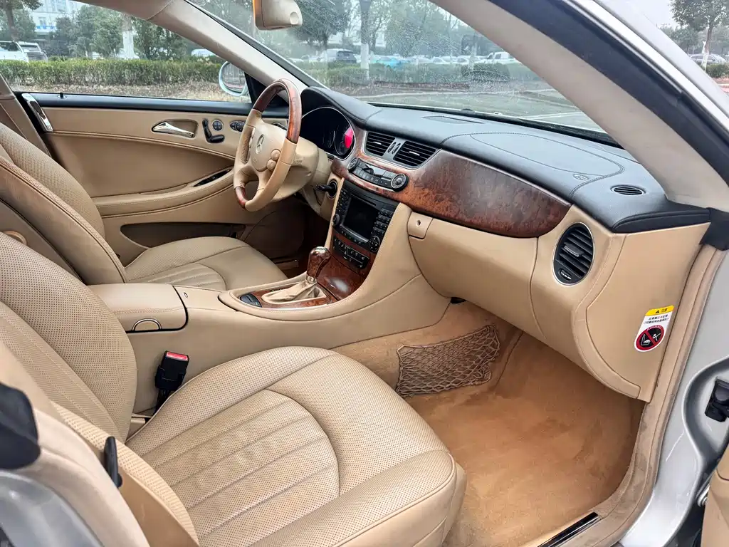 Mercedes-Benz CLS — миниатюра 9