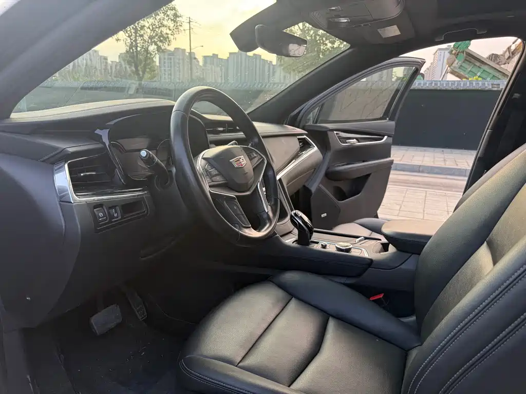 Cadillac XT5 — миниатюра 13