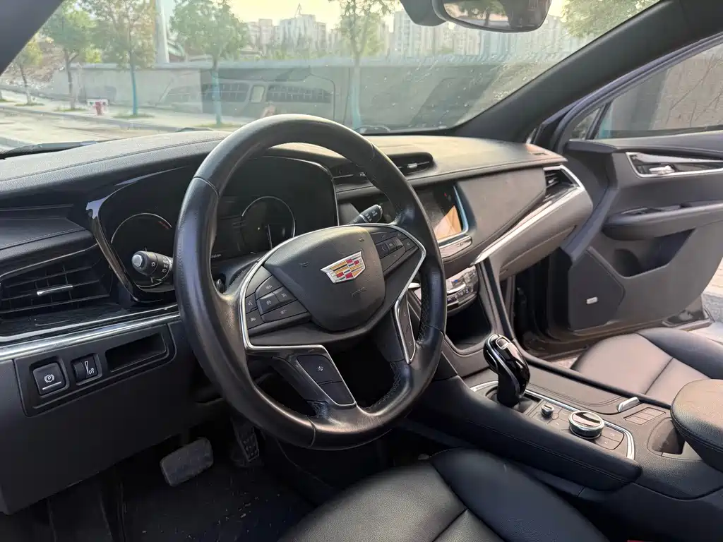 Cadillac XT5 — миниатюра 14