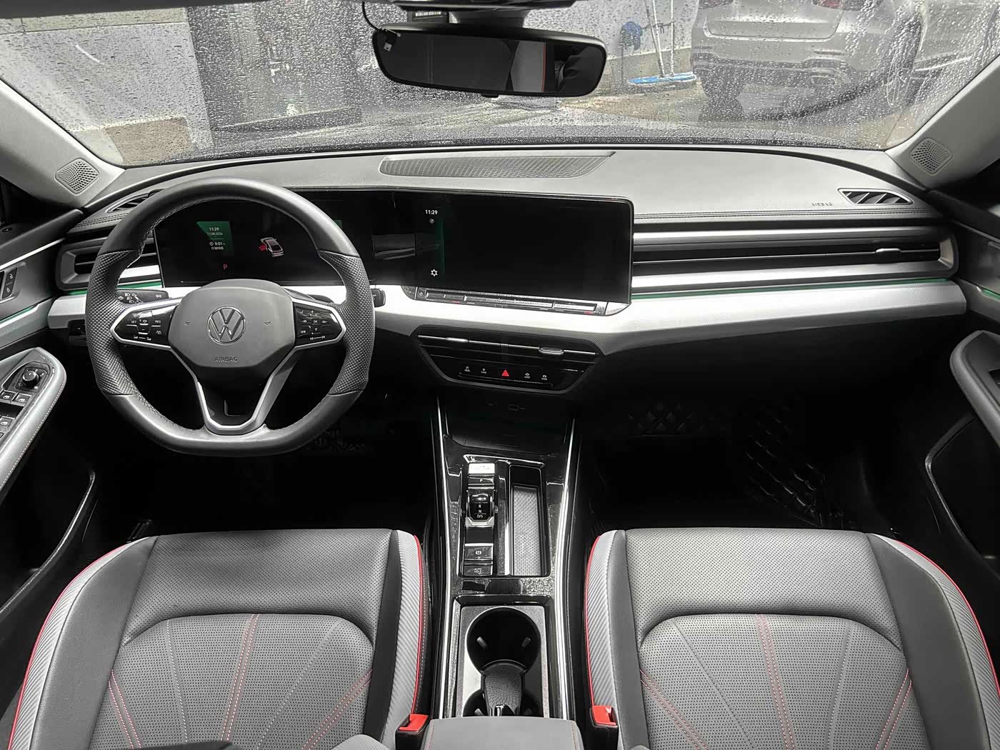 Honda Life 1.4 л 2024 г. Серебристо-серый, пробег 36000 км