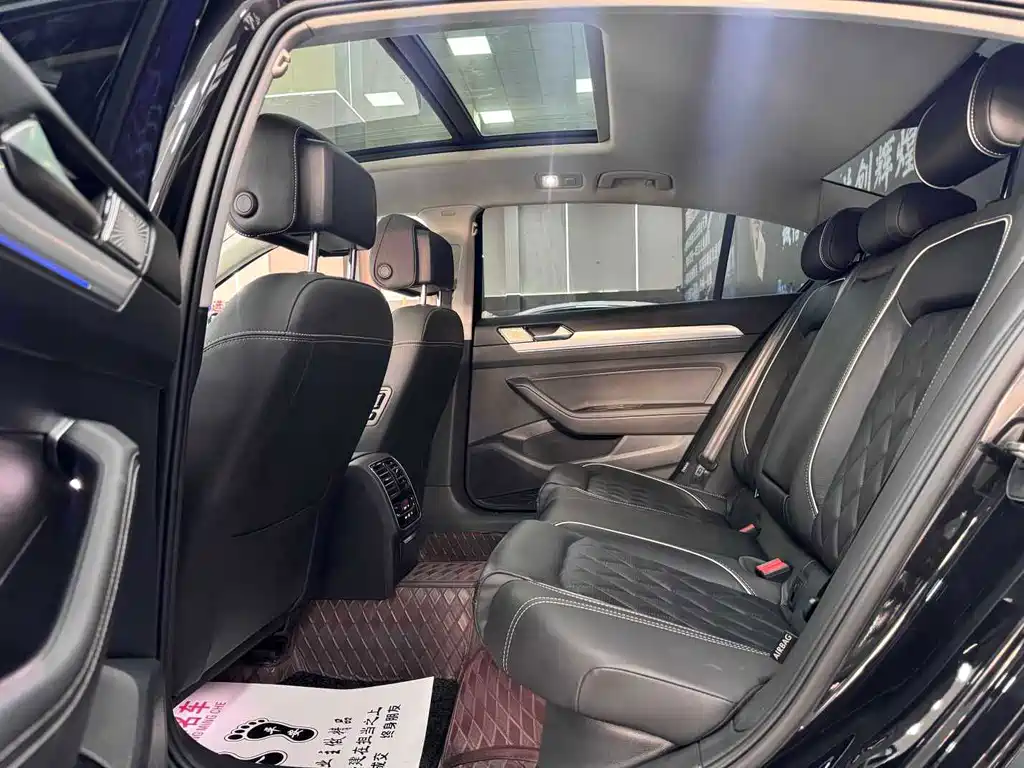 Volkswagen Magotan PHEV — миниатюра 8