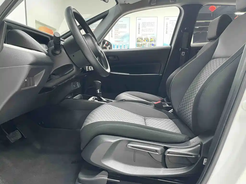 Honda Fit — миниатюра 7