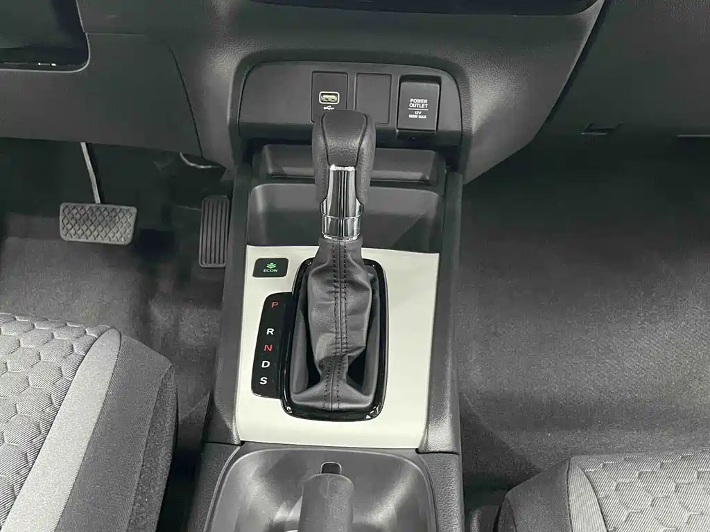 Honda Fit — миниатюра 11