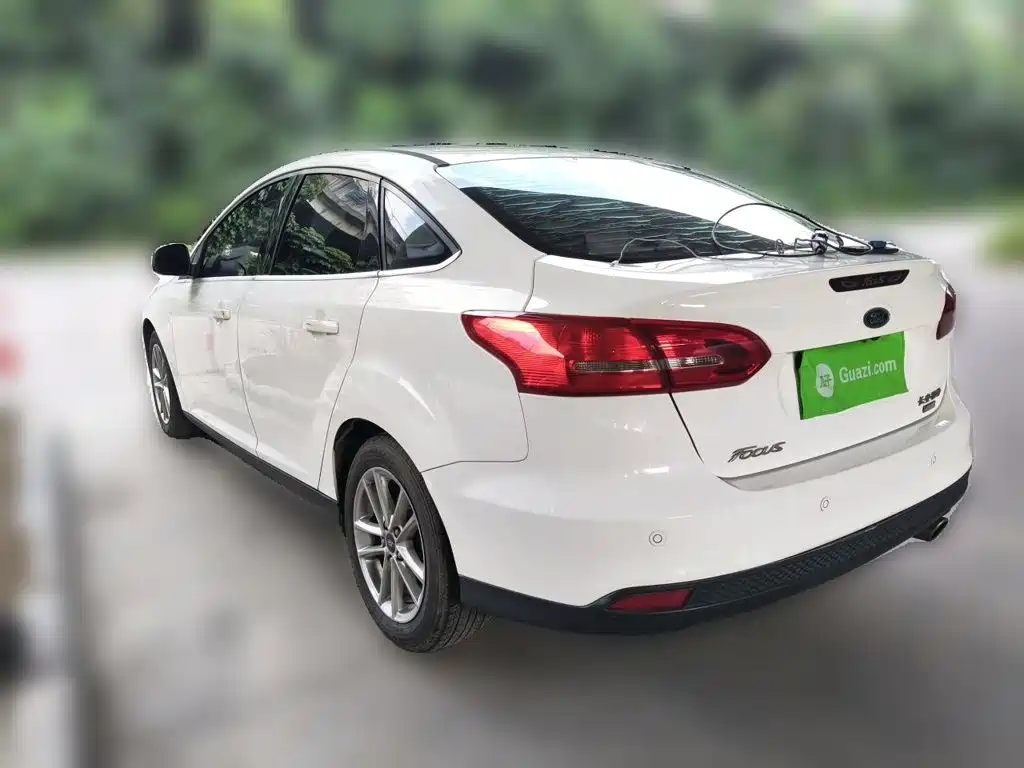 Ford Focus — миниатюра 24