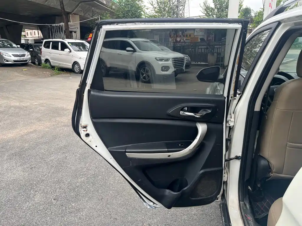 Changan CS35 — миниатюра 14