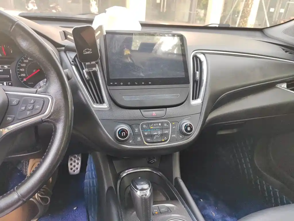 Chevrolet Malibu XL — миниатюра 14
