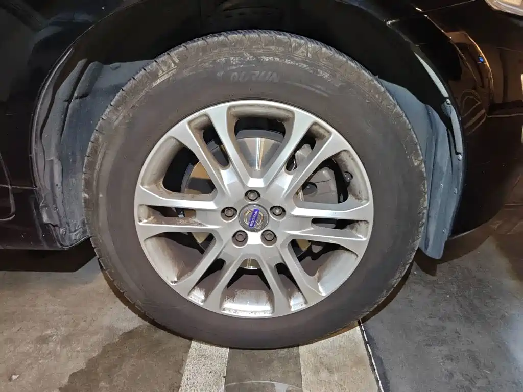 Volvo XC60 — миниатюра 8