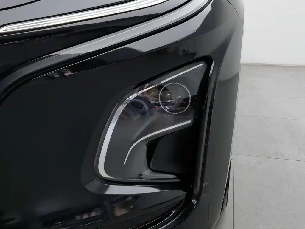 Hongqi Hongqi E-QM5 — миниатюра 7