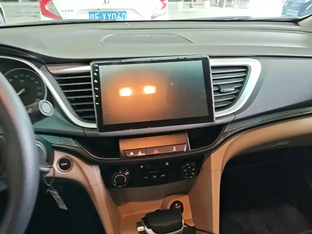 Buick Excelle — миниатюра 13