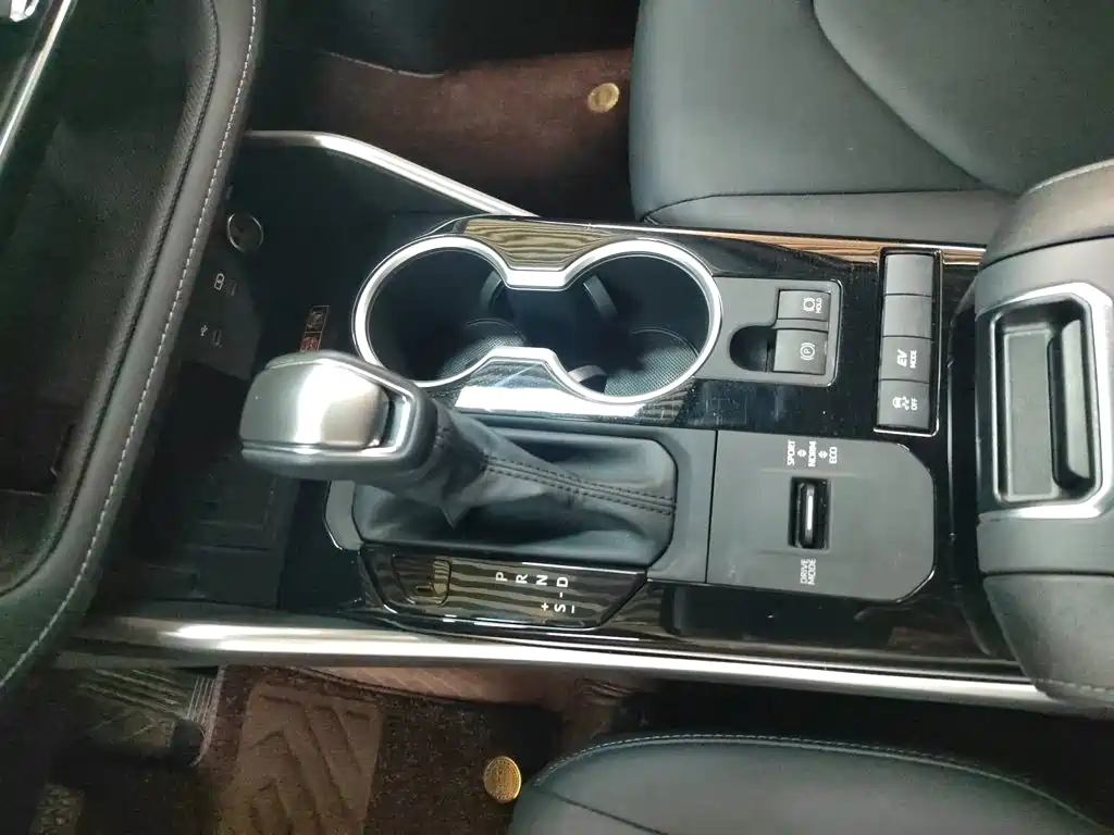 Toyota Highlander — миниатюра 6