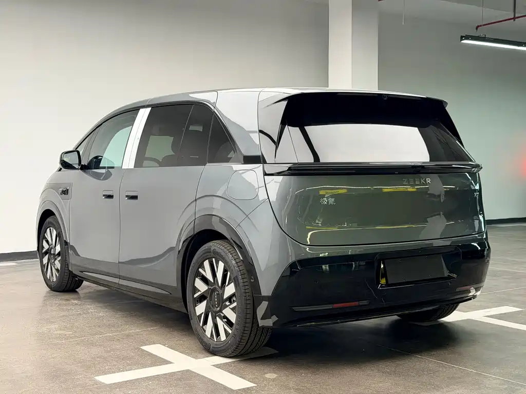 Zeekr MIX — миниатюра 7