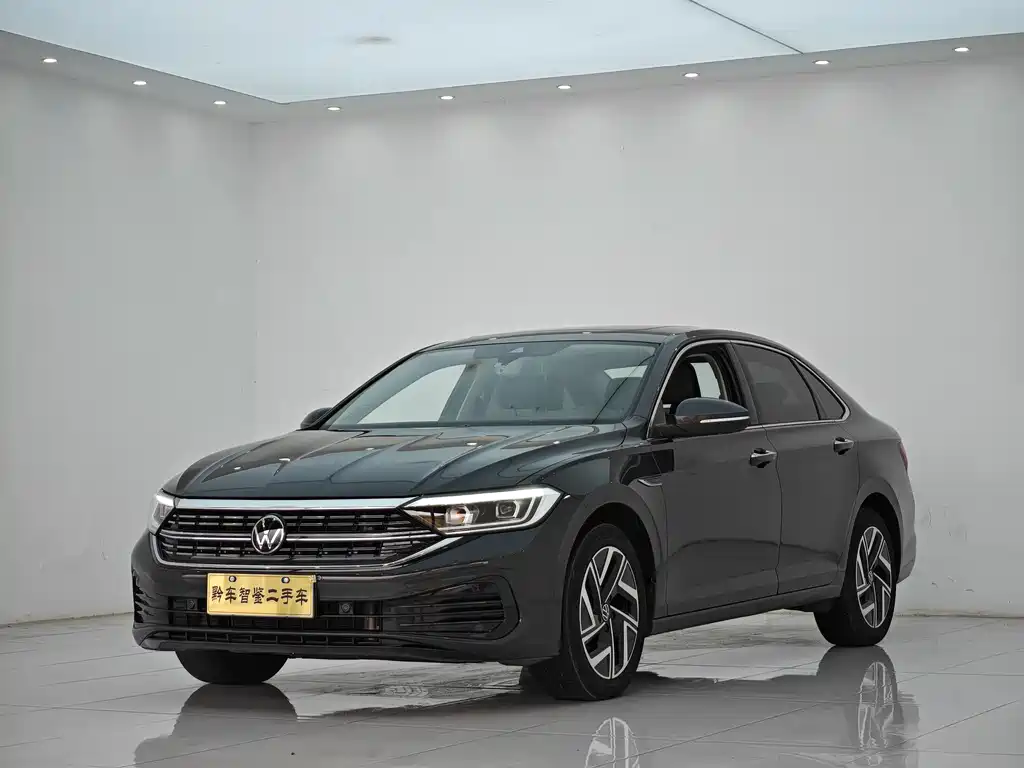 Купить Volkswagen Sagitar