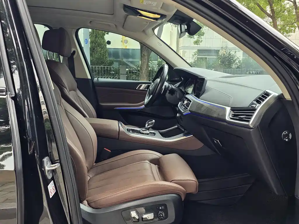 BMW X5 (Import) — миниатюра 7
