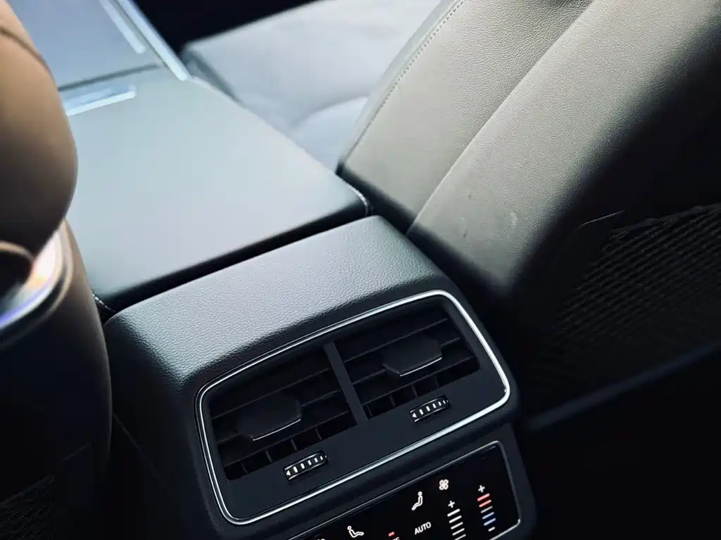 Audi A6L — миниатюра 14