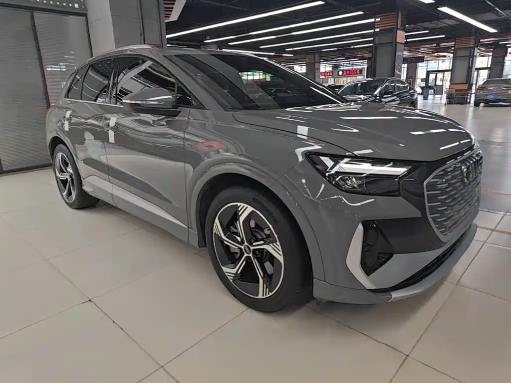 Audi Q4 e-tron — миниатюра 4