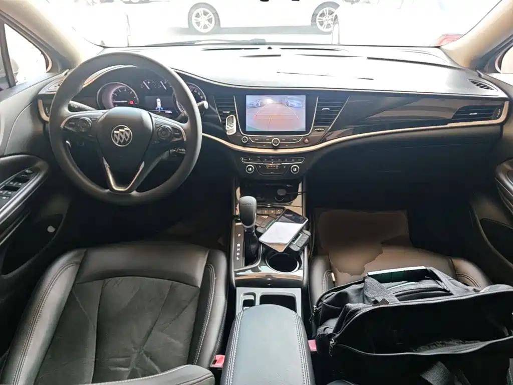 Buick Verano — миниатюра 10