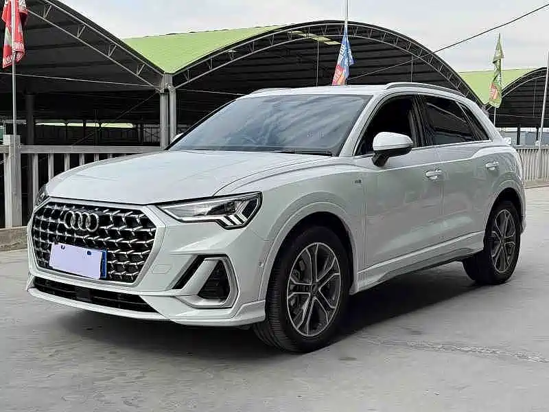 奥迪Q3 2024款 40 TFSI 时尚动感型 2024