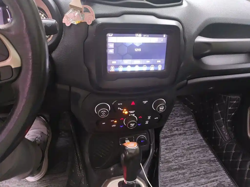 Jeep Renegade — миниатюра 16