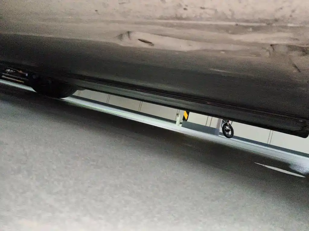 Tesla Model Y — миниатюра 16