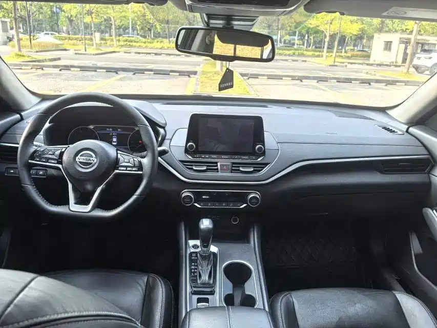 Nissan Teana — миниатюра 8