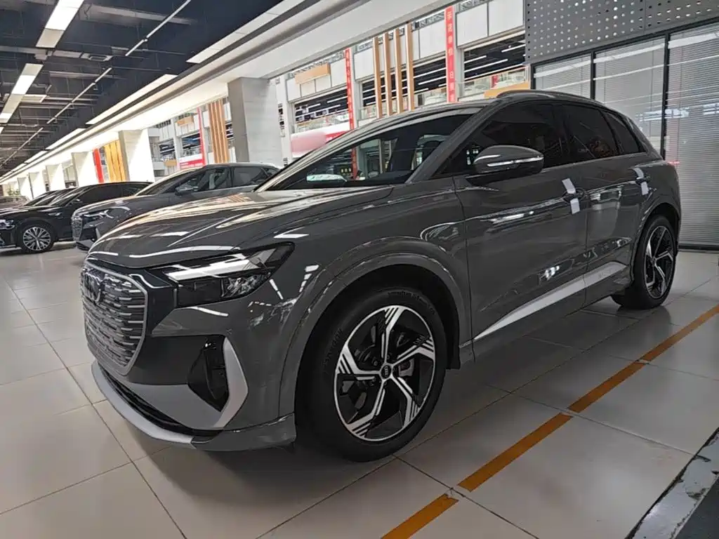 Audi Q4 e-tron — миниатюра 2