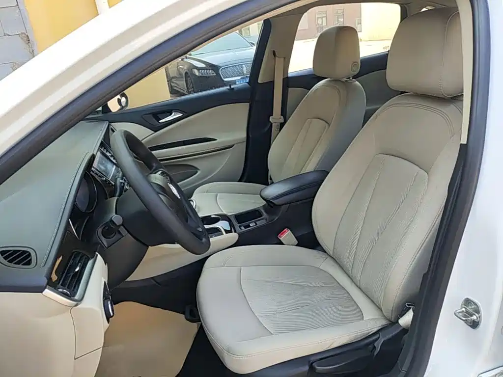 Buick Verano — миниатюра 15