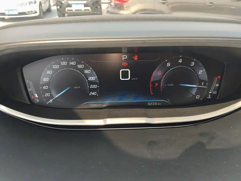 Peugeot 4008 — миниатюра 12