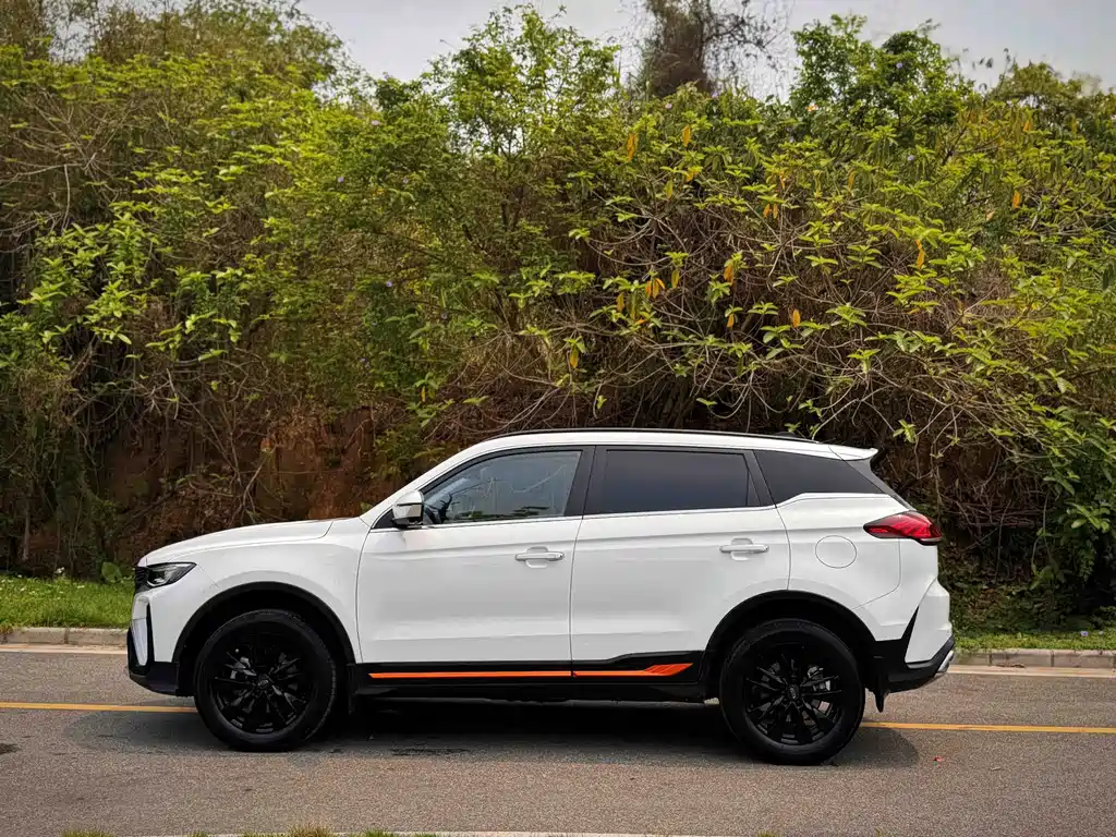 Geely Boyue — миниатюра 5