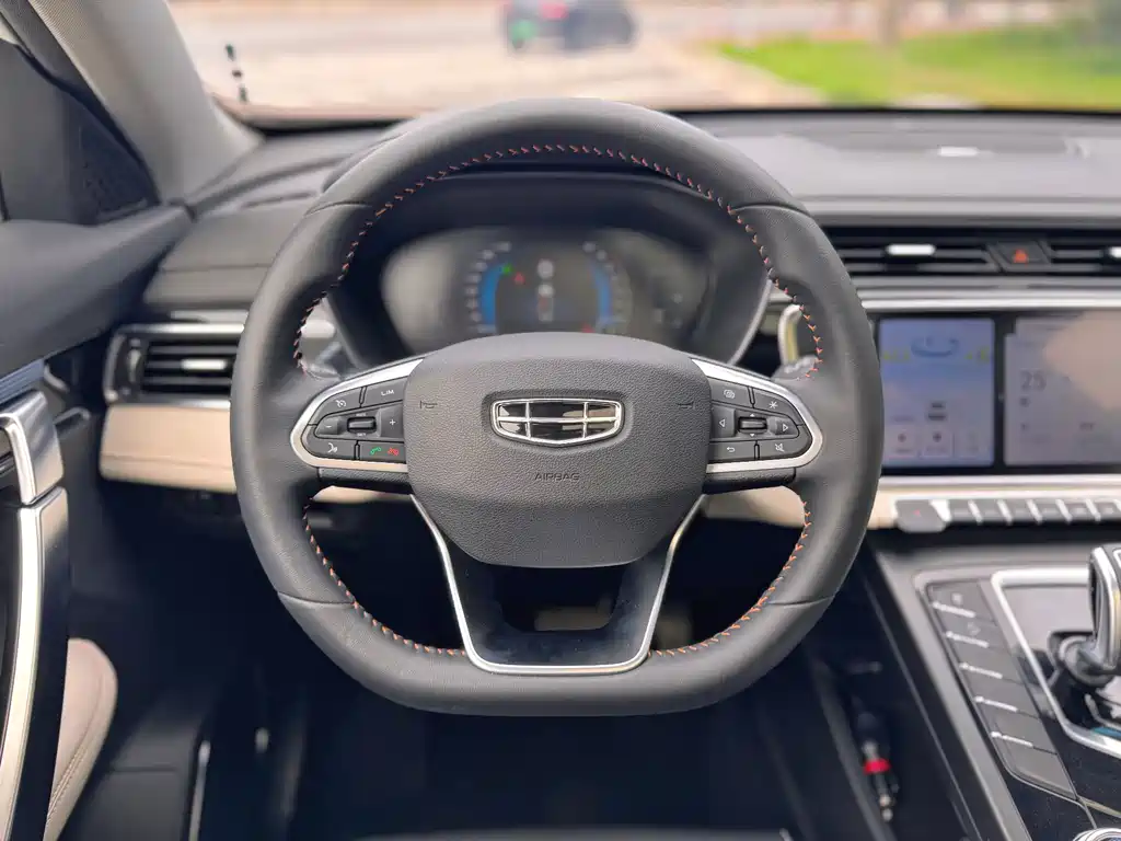 Geely Boyue — миниатюра 9