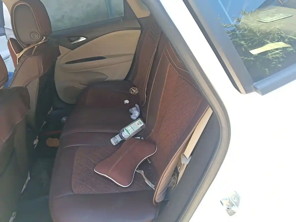 Buick Verano — миниатюра 18