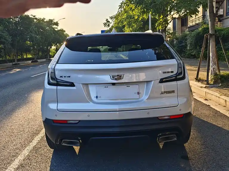 Cadillac XT4 — миниатюра 8