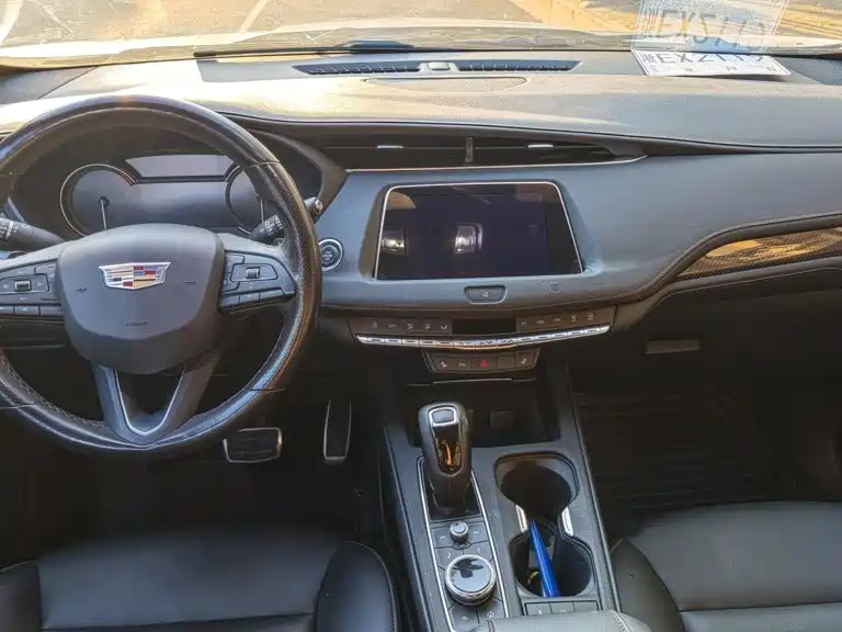 Cadillac XT4 — миниатюра 10