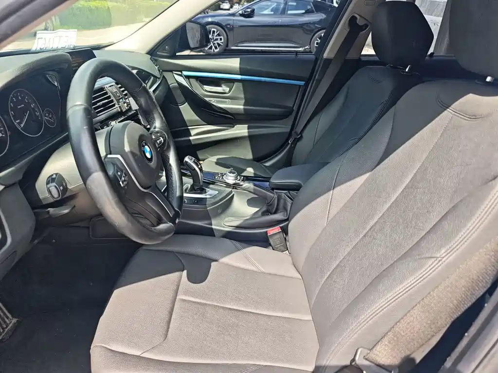 BMW 3 Series — миниатюра 8