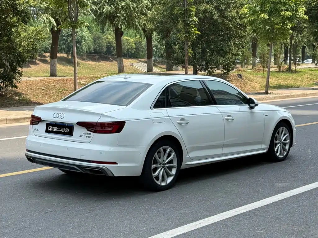 Audi A4L — миниатюра 4