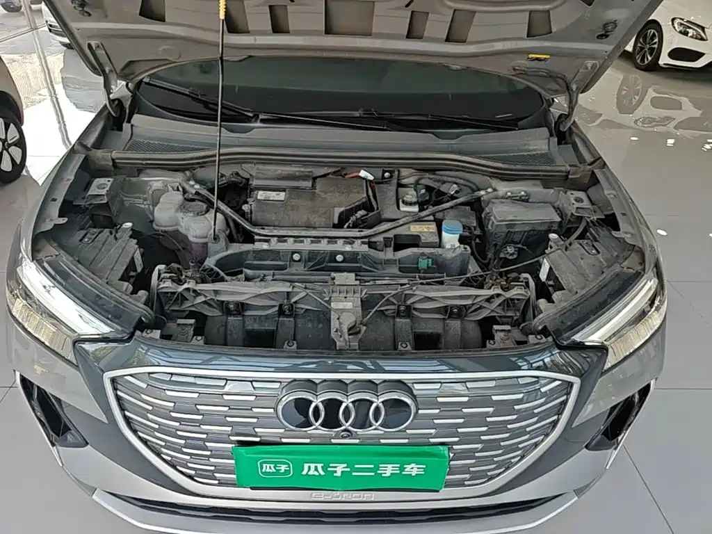 Audi Q4 e-tron — миниатюра 20