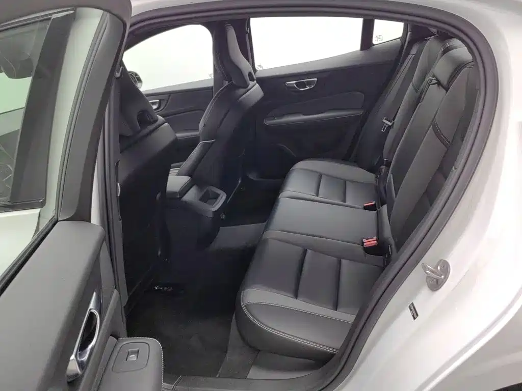 Volvo S60 — миниатюра 15