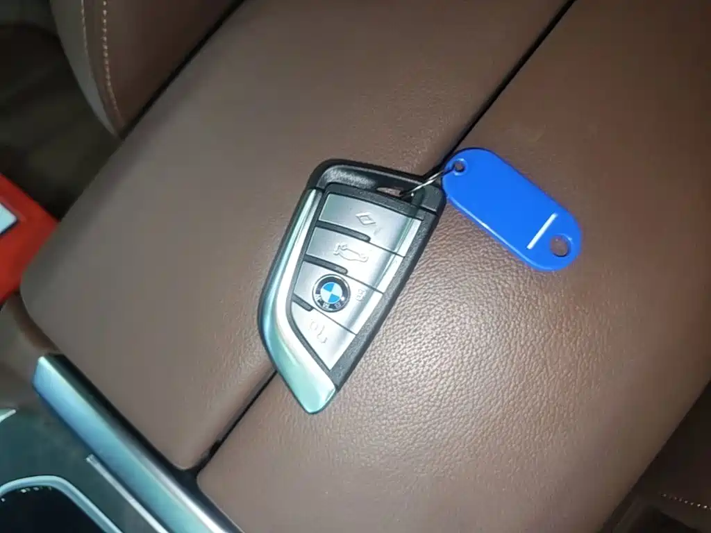 BMW X5 (Import) — миниатюра 9