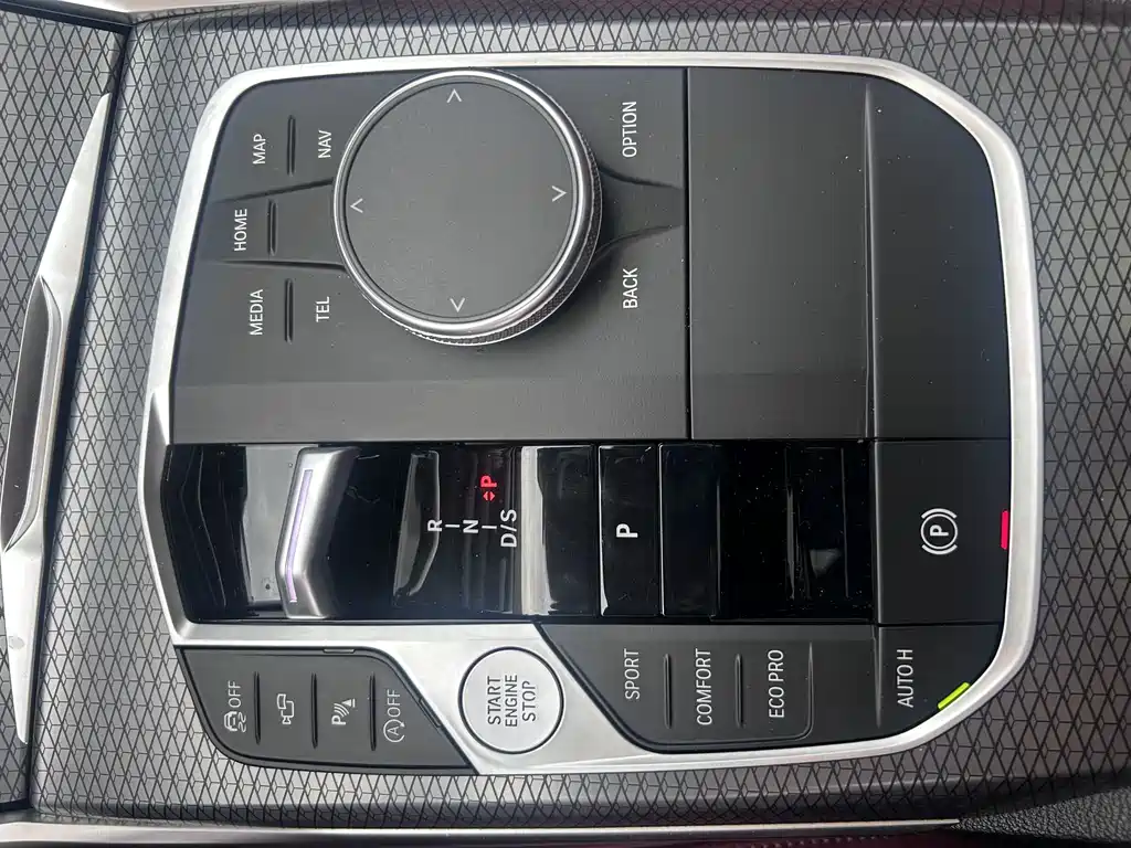 BMW 3 Series — миниатюра 13