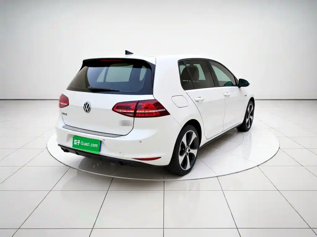 Volkswagen Golf GTI — миниатюра 4