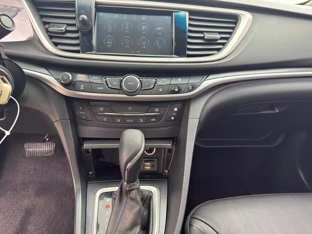 Buick Excelle — миниатюра 9