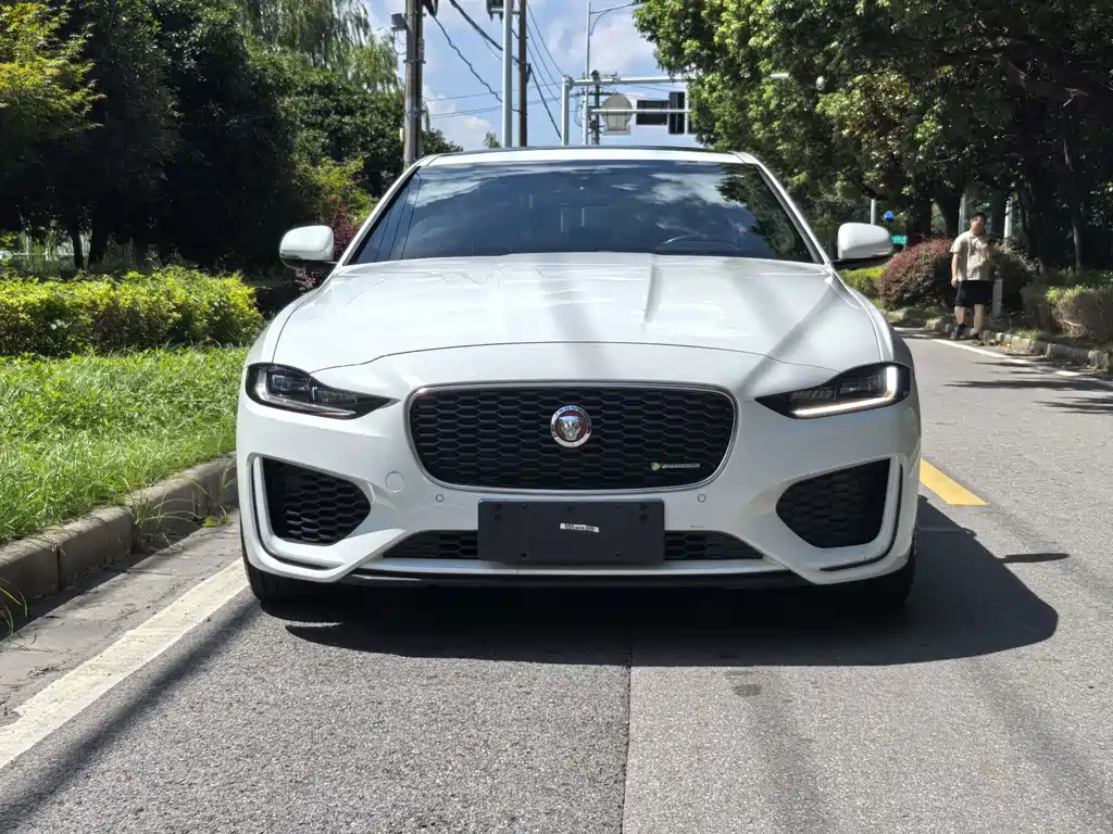 Jaguar XEL — миниатюра 2