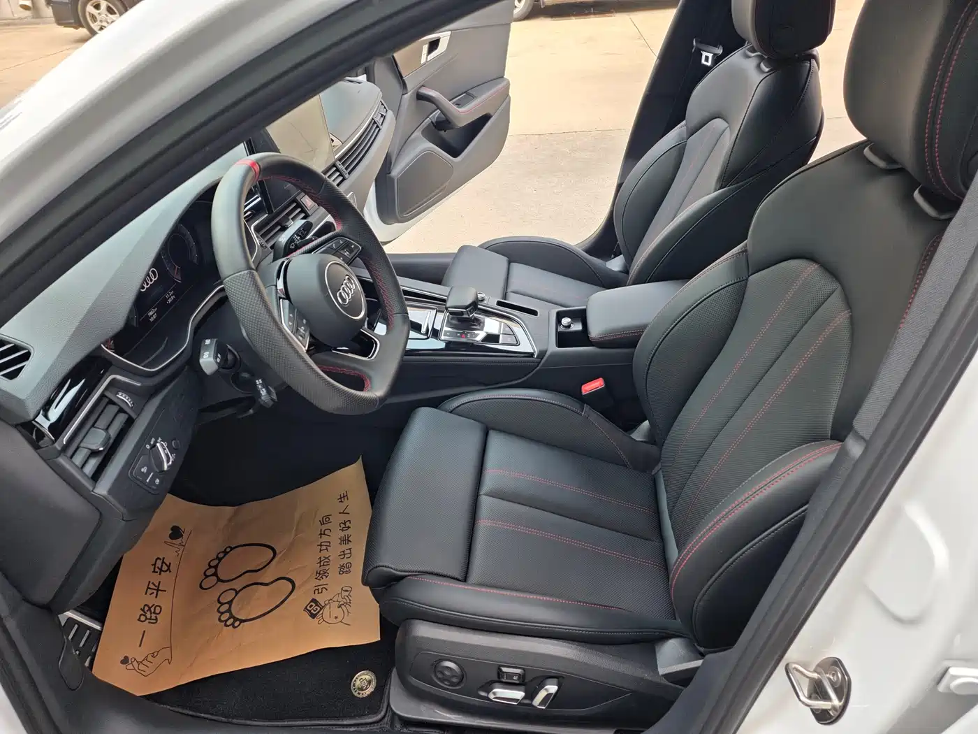 Audi A4L 2025 Белый из Китая, фото 6