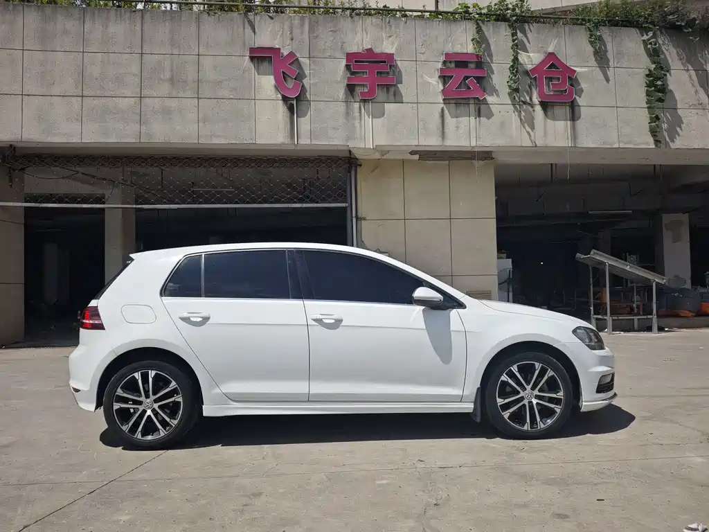 Volkswagen Golf — миниатюра 14