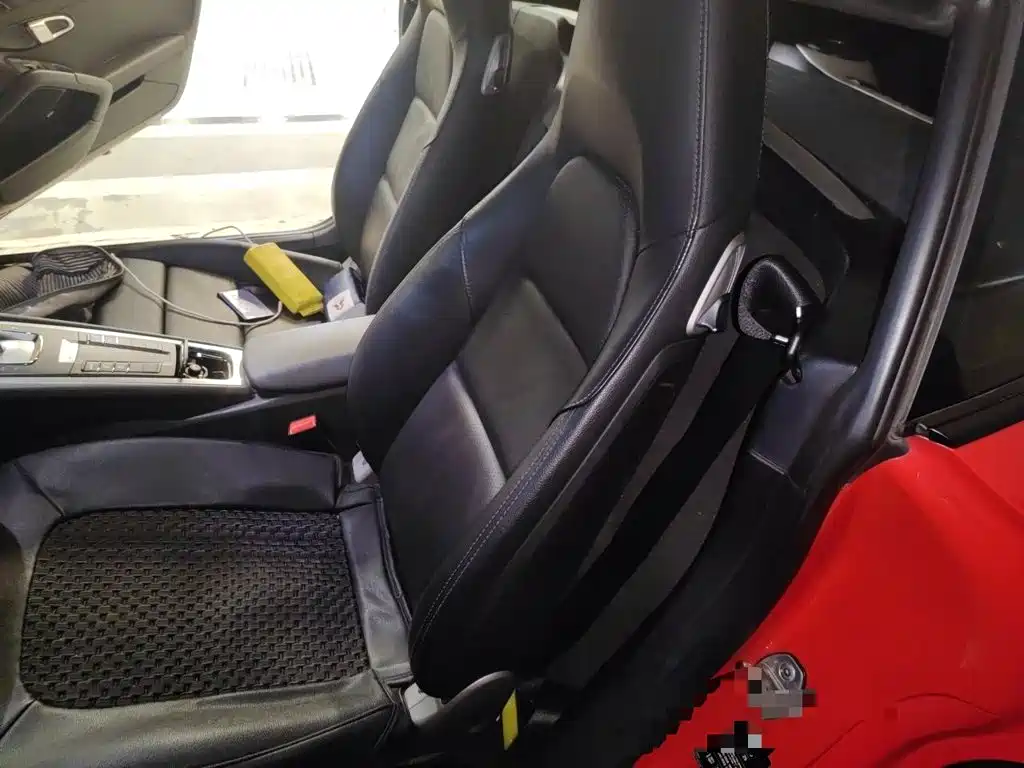 Porsche Cayman — миниатюра 14