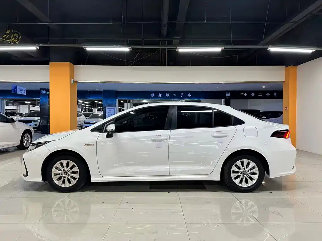 Toyota Corolla — миниатюра 15
