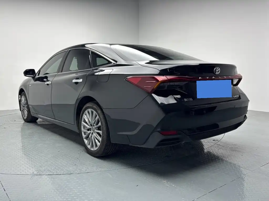 Toyota Avalon — миниатюра 9