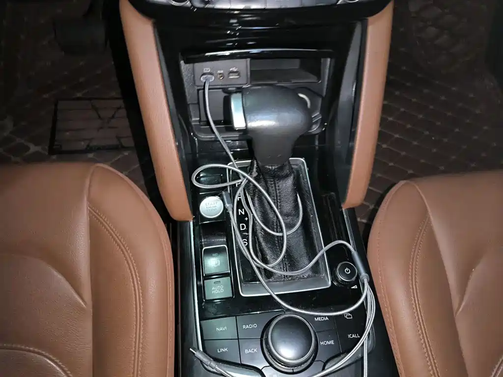 Borgward BX7 — миниатюра 10