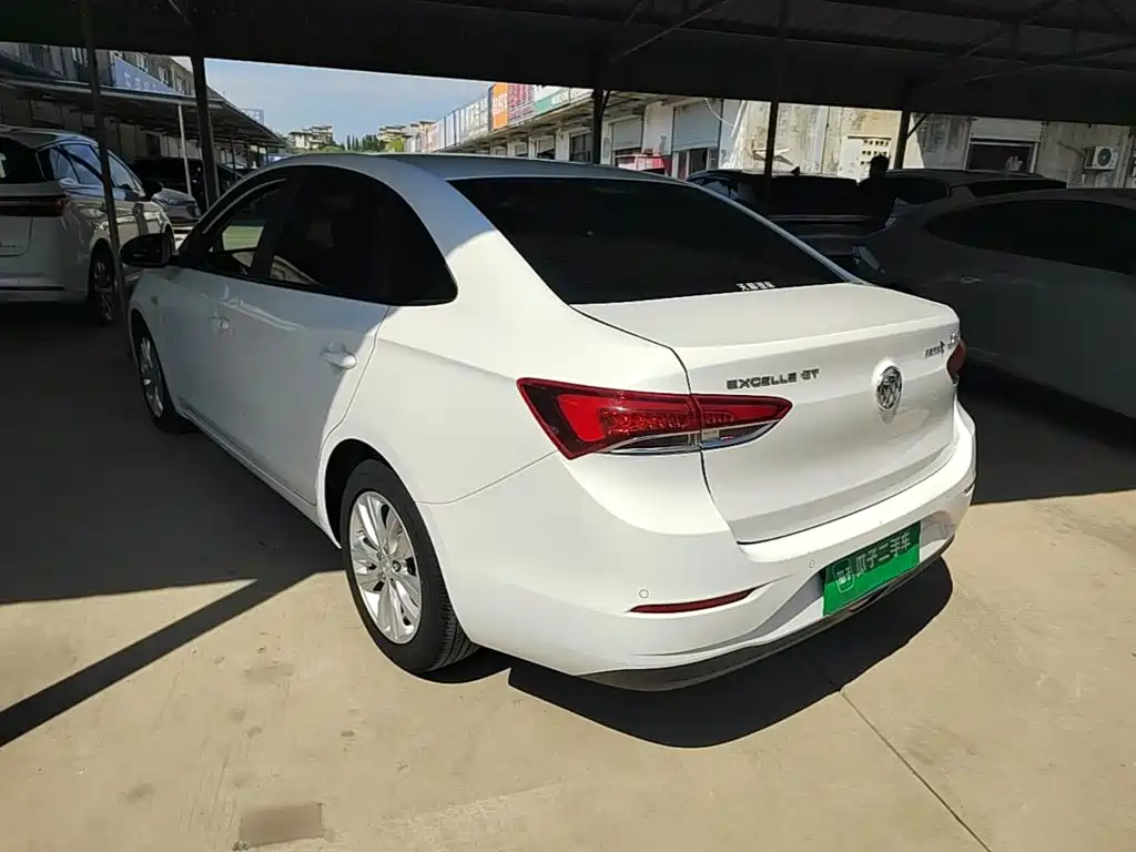 Buick Excelle — миниатюра 5