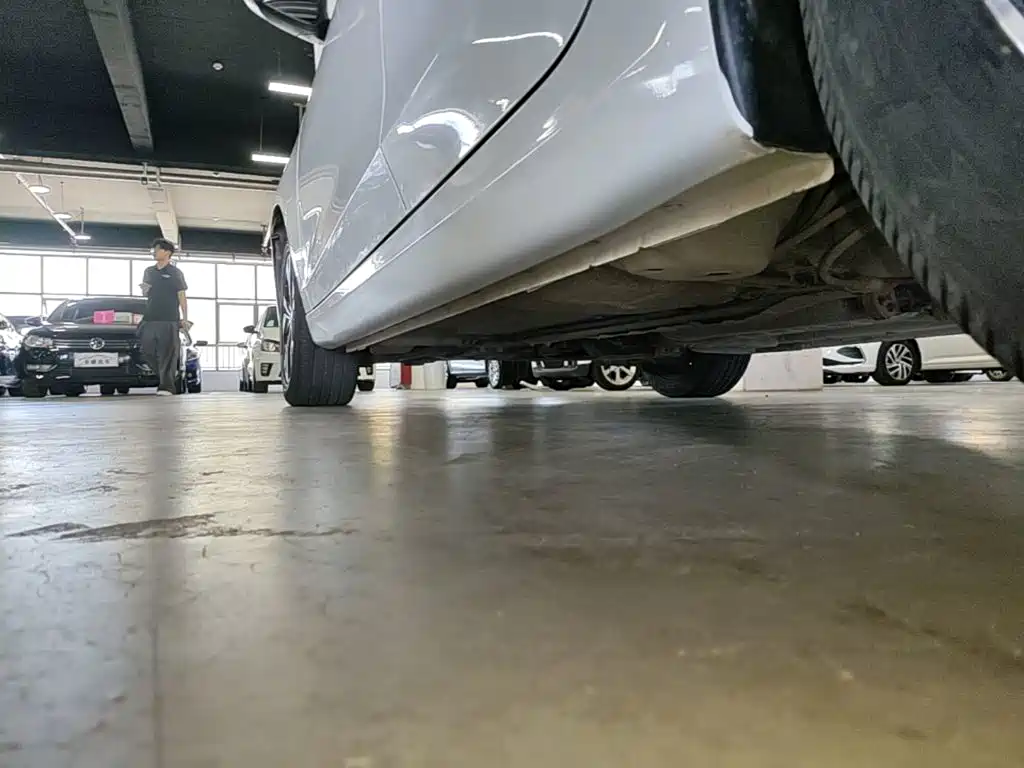 Roewe 360 — миниатюра 22