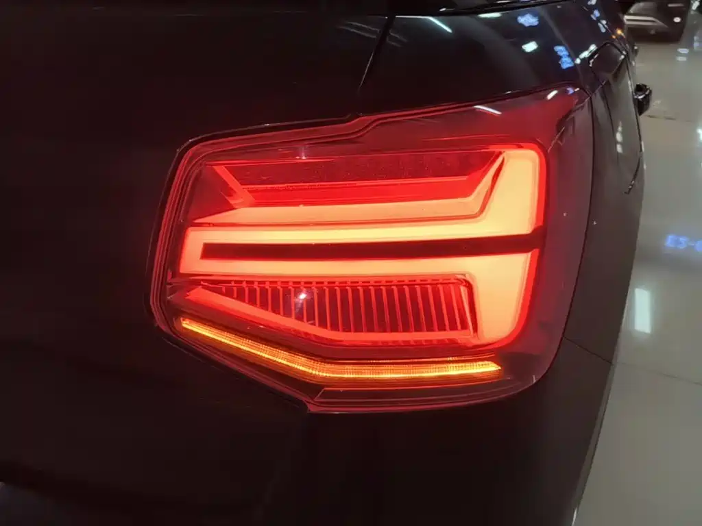 Audi Q2L — миниатюра 8